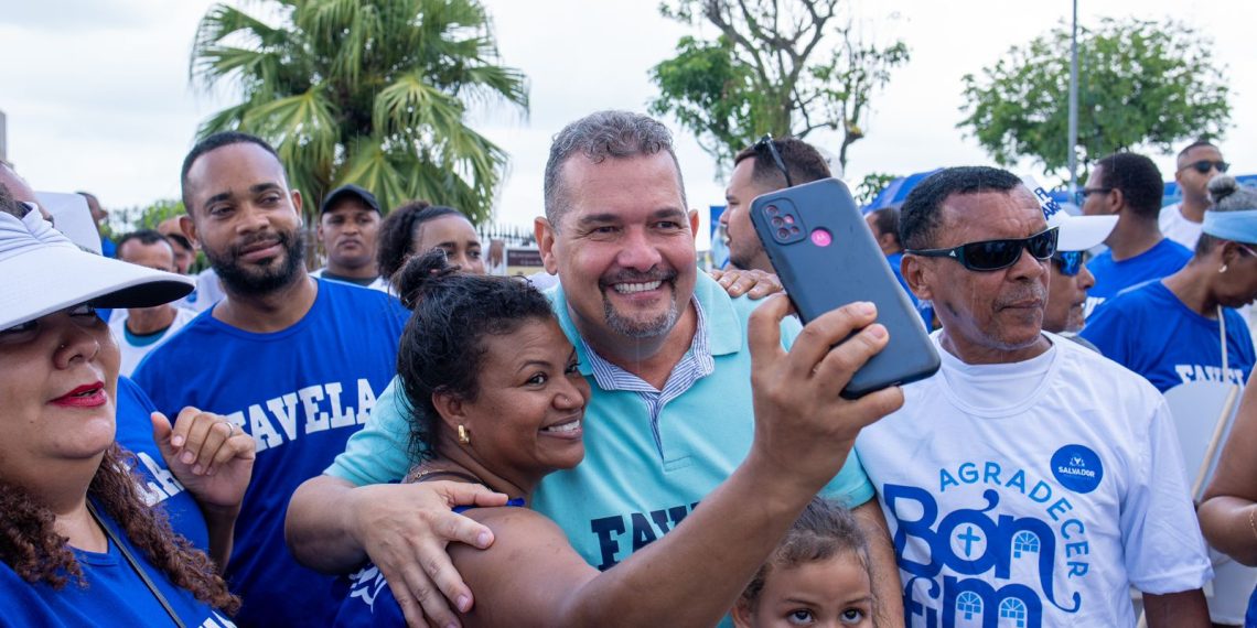 ‘A favela desceu em peso pra caminhar com o prefeito Bruno Reis’, diz líder do PP de Salvador no Bonfim