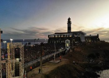 Bahia se consolida como destino de Réveillon para turistas e famosos