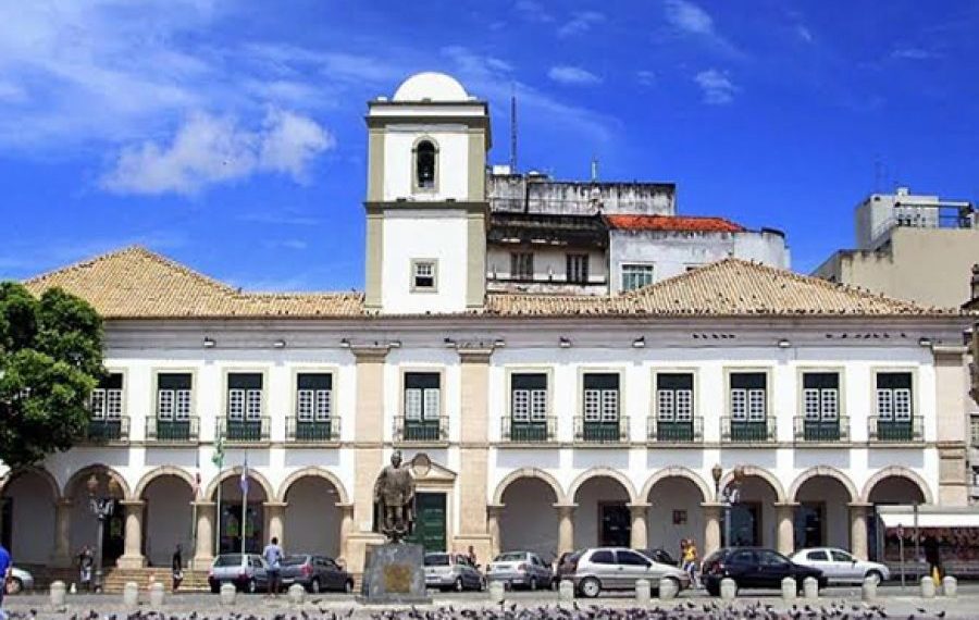 Câmara reabre trabalhos legislativos na próxima segunda-feira, dia 3