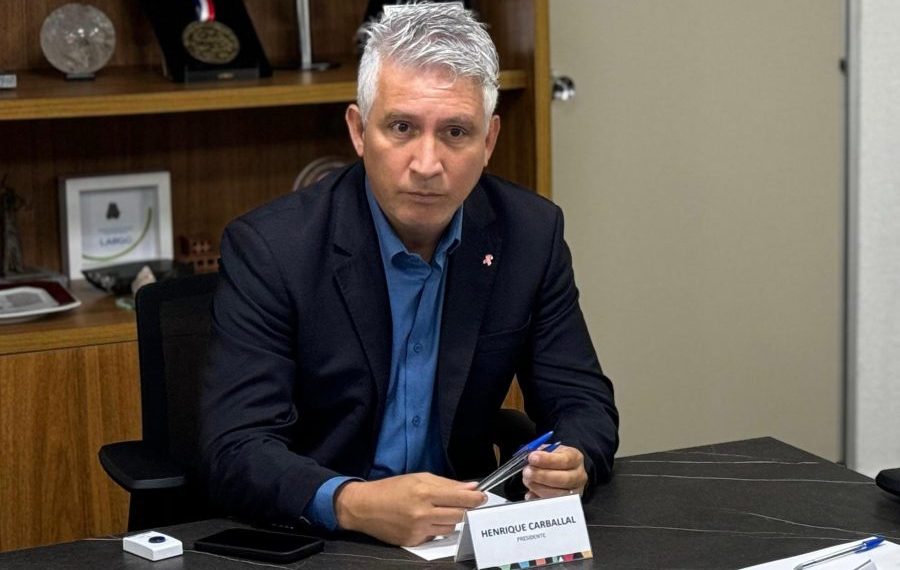 Carballal critica reajuste na tarifa de ônibus em Salvador: “Golpe na população”