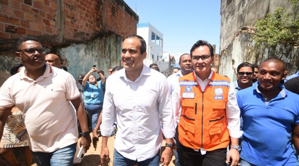 Com investimento de R$2,2 milhões, Prefeitura de Salvador entrega contenção de encosta em Plataforma