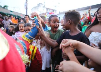 Com mais de 1,5 milhões de visitantes, programação do Natal Salvador chega ao fim com Terno de Reis e apresentações culturais