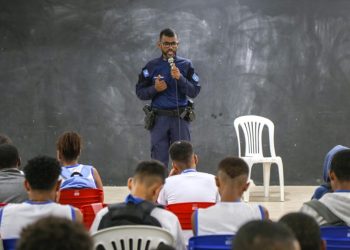 Guarda Civil de Salvador lança campanha para arrecadar materiais escolares