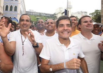 ‘Lavagem do Bonfim é o abre-alas para um bom ano’, diz Cacá Leão