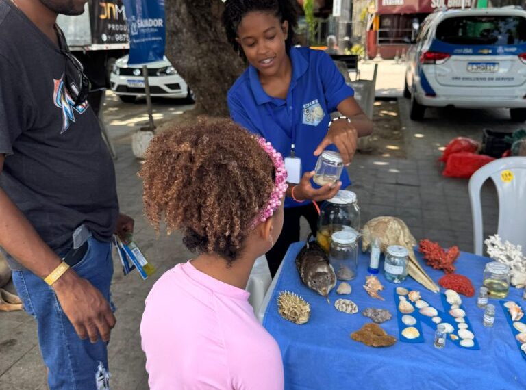 Limpurb monta programação de ações educativas nas praias de Salvador ao longo do verão