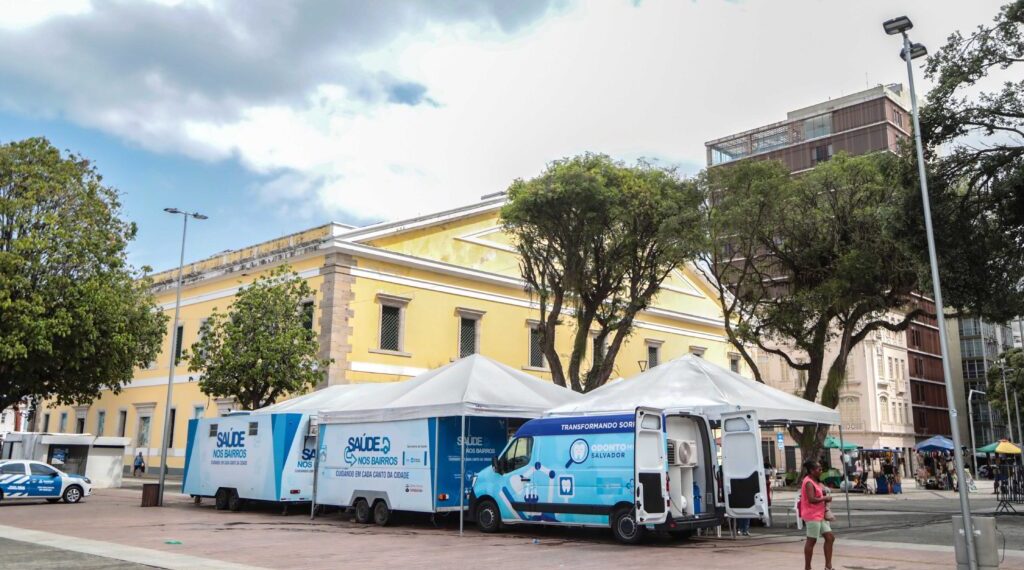 Programa Saúde nos Bairros oferece atendimento gratuito a moradores e visitantes na região do Comércio