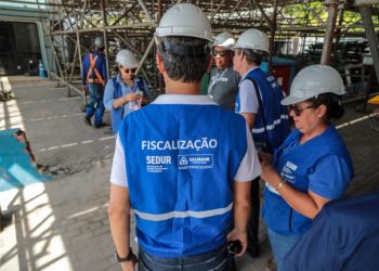 Sedur fiscaliza montagem dos camarotes e estruturas do Carnaval 2025