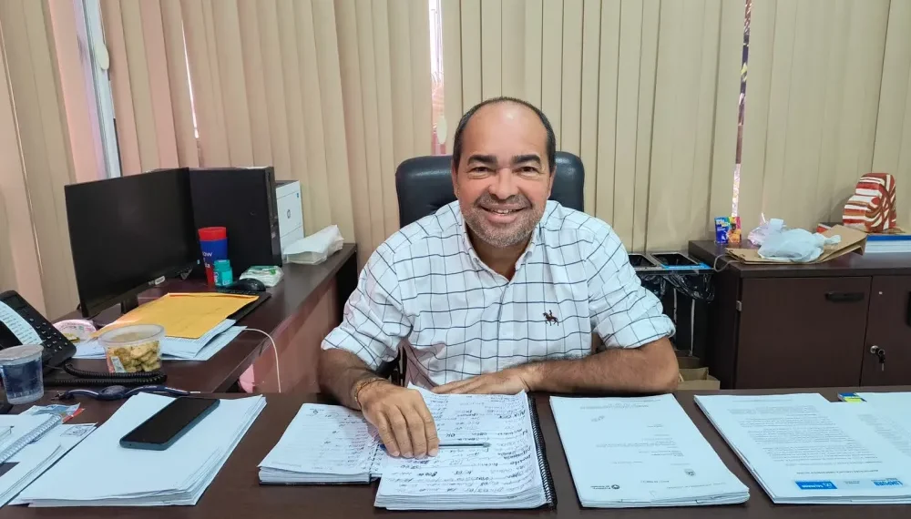 Elogiado pelo bom desempenho, PDT deseja manter Carlos Augusto Gomes no comando da Limpurb