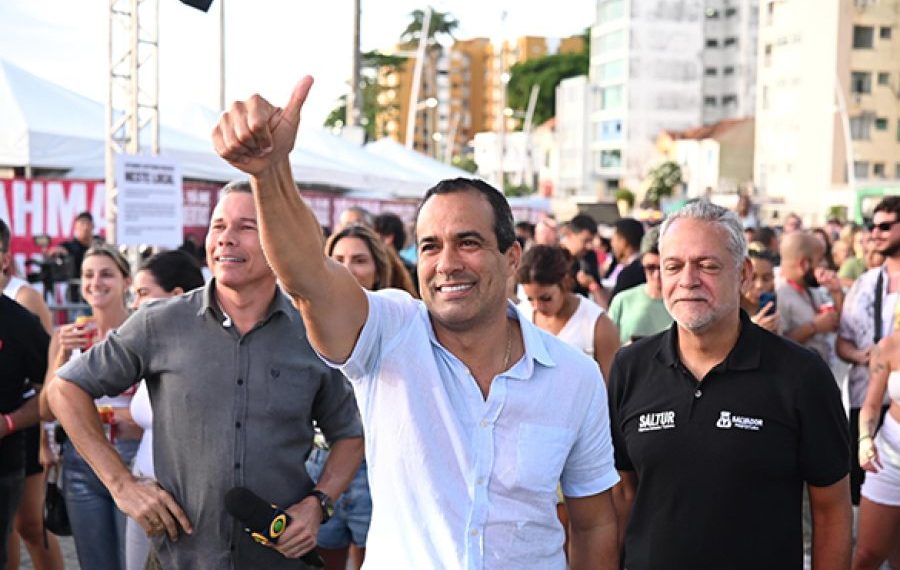 ‘Expectativa é que seja um Carnaval maior e melhor do que no ano passado’, afirma Bruno Reis
