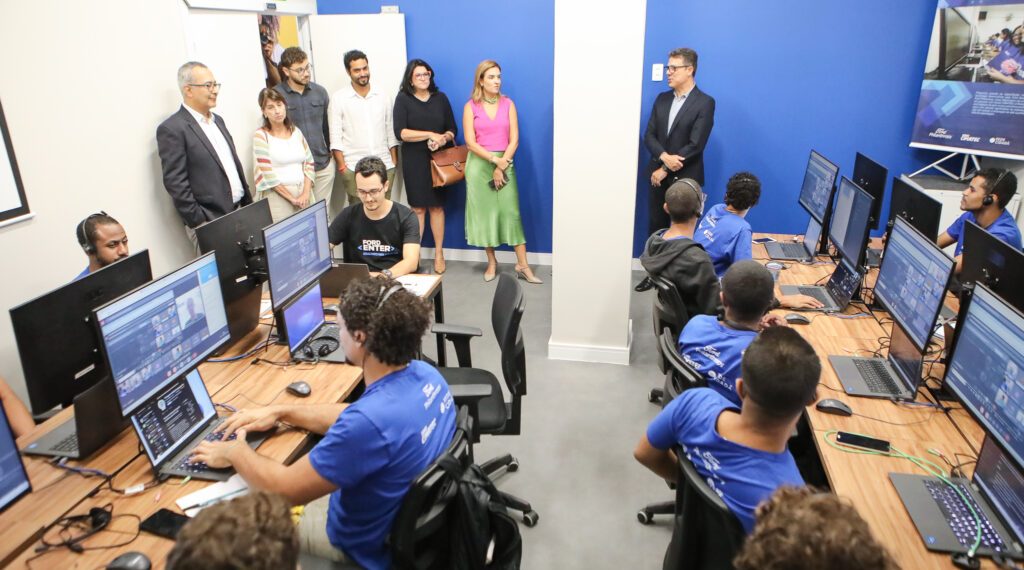 Novo polo de inovação de Salvador inicia atividades com formação gratuita para pessoas em vulnerabilidade social