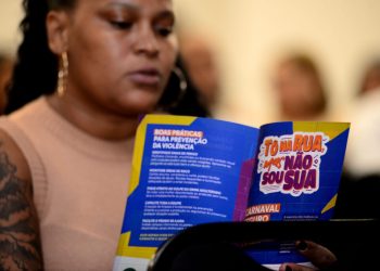 Prefeitura capacita profissionais para combater a violência contra a mulher durante Carnaval