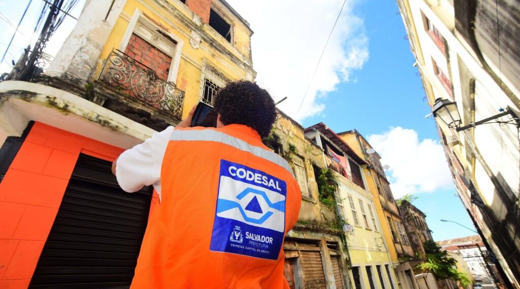 Projeto Casarões da Defesa Civil de Salvador já fez vistoria em quase 3 mil imóveis