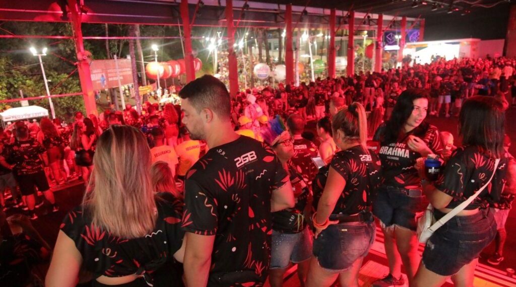 Saúde de Salvador promove reuniões sobre exigências sanitárias com representantes de camarotes do Carnaval