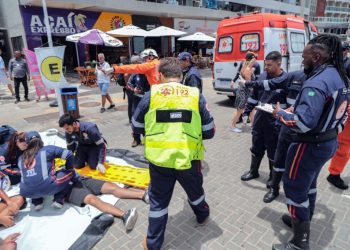 Simulado de acidente com trio elétrico e múltiplas vítimas testa resposta de emergência para o Carnaval