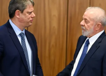 Gestão Tarcísio e governo Lula iniciam diálogo para impedir reocupação do Moinho
