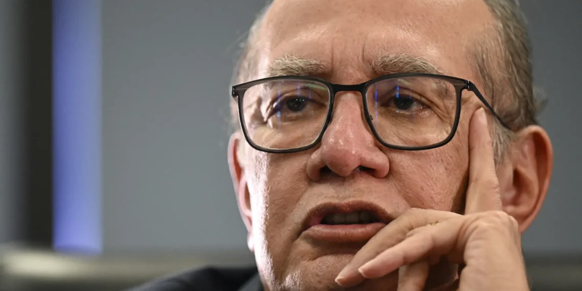 Gilmar nega que caso Collor seja precedente para Bolsonaro no STF