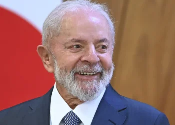 Lula diz que é ‘candidatíssimo’ em 2026 e reconhece que governo depende do Congresso