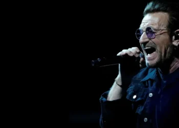 U2 vai se apresentar na praia de Copacabana em 2026, afirma Eduardo Paes