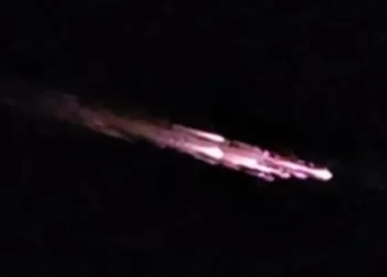 Bola de fogo cruzando o céu do Brasil possivelmente era foguete da SpaceX