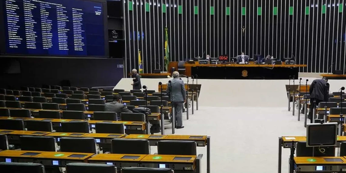 Congresso tem semana de recesso branco com deputados e senadores no exterior