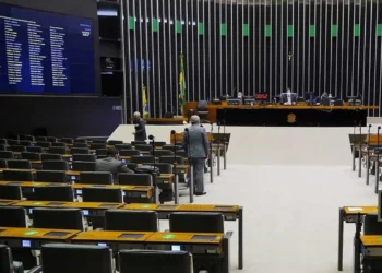 Congresso tem semana de recesso branco com deputados e senadores no exterior