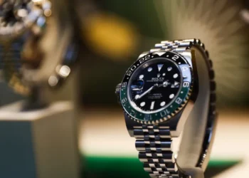 Delegado Olim tem Rolex levado em roubo na Vila Olímpia