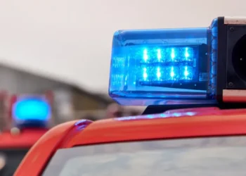 Incêndio atinge edifício comercial na região da Liberdade, em SP