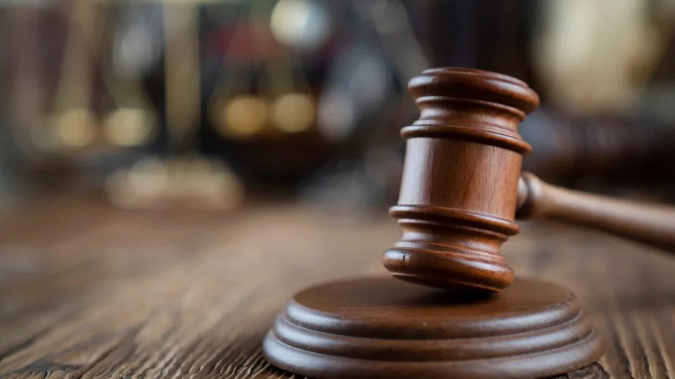 Lula veta ‘jabuti’ que tentava reduzir transparência de salários de juízes e procuradores