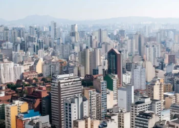 Semana em São Paulo começa com madrugadas frias e máximas de até 22°C