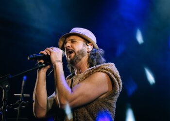 Falamansa leva o forró universitário ao Largo do Pelourinho