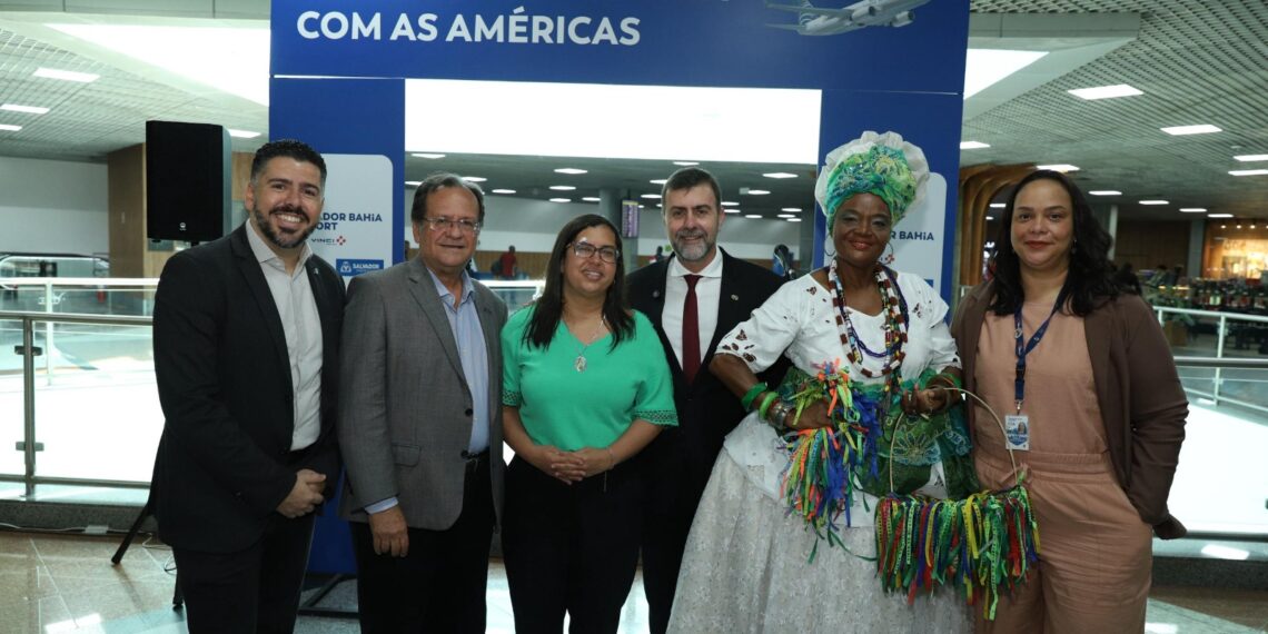 Salvador retoma voos para o Panamá, diz Ana Paula Matos