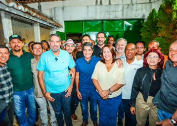 ACM Neto vai à Festa do Interior e reforça apoio a Anísio Viana