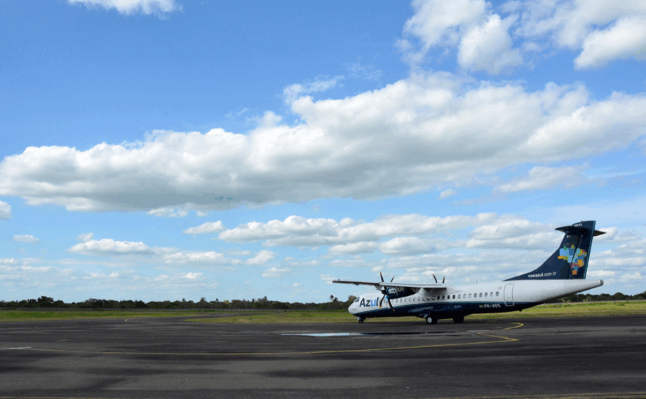 Feira amplia malha aérea com licença para voos maiores
