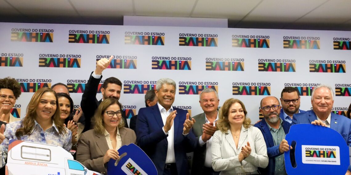 Governador e prefeito de Itororó tratam de novos recursos