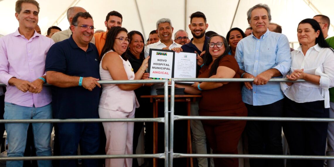 Governo entrega pacote de obras e ações em Angical