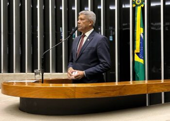 Governador participa de sessão em Brasília pelo 2 de Julho