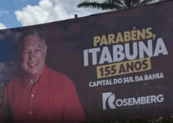 Erro em outdoor de aliado de Jerônimo repercute na cidade