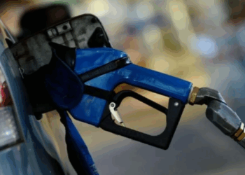 Preço da gasolina dispara e chega a R$ 7,21 em Salvador