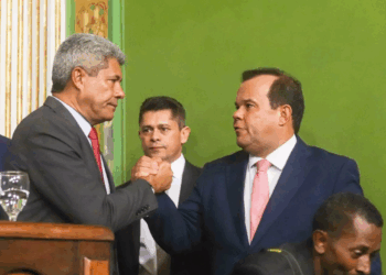 Geraldo Jr. quer seguir como vice de Jerônimo em 2026