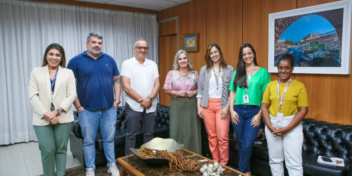 Projeto de SAC na Assembleia é apresentado por Ivana Bastos