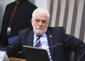 Wagner prevê saída do PP e União Brasil do governo Lula