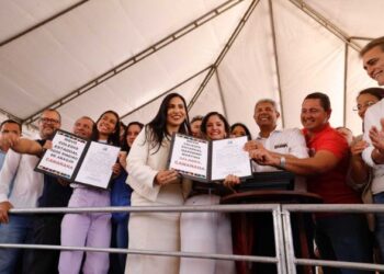 Cidade baiana recebe obras de infraestrutura e abastecimento