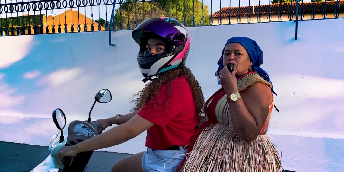 Festival Cine73 leva cinema indígena e negro a Caraíva