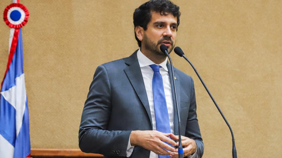 Tarifaço de Trump gera cobrança de deputado a Jerônimo
