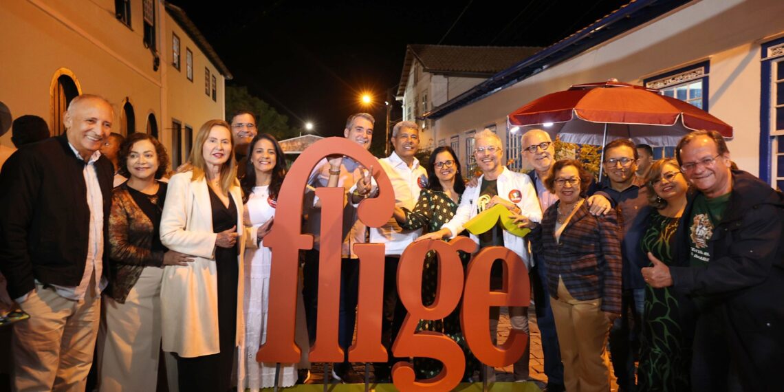 Fligê aproxima público de projetos literários e sociais