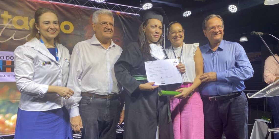 Setur-BA capacita trabalhadores do turismo em Paripe