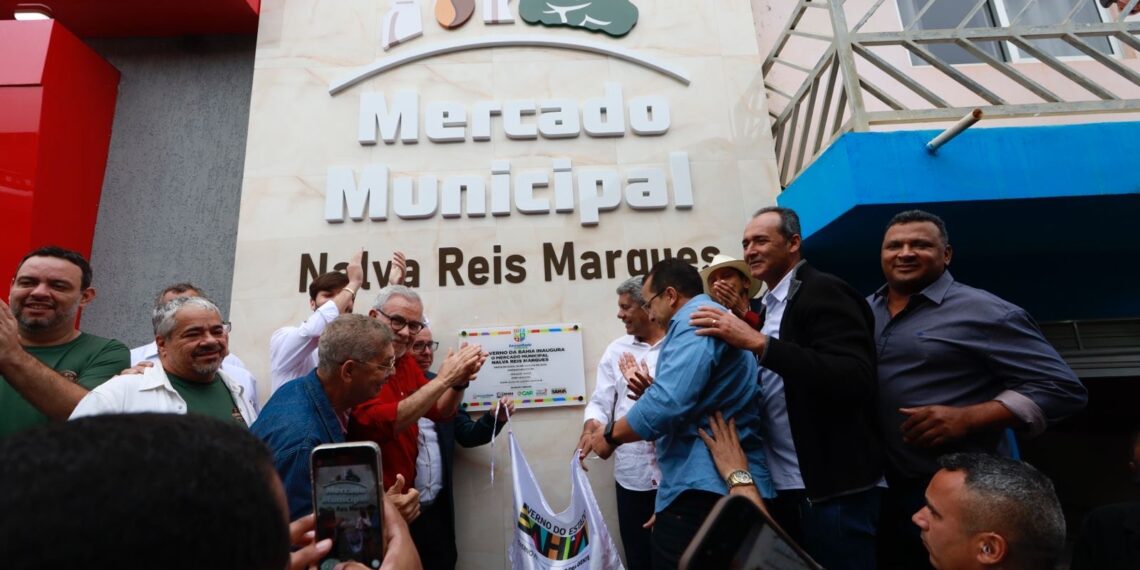 Governo entrega obras e anuncia investimentos na ExpoVila