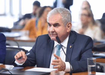 “Quero o Senado”, afirma Angelo Coronel ao descartar outros cargos