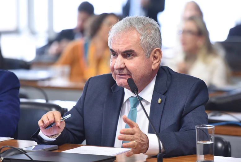 “Quero o Senado”, afirma Angelo Coronel ao descartar outros cargos