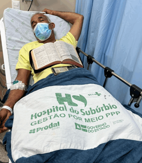 Deputado Pastor Isidório passa mal e é hospitalizado em Salvador